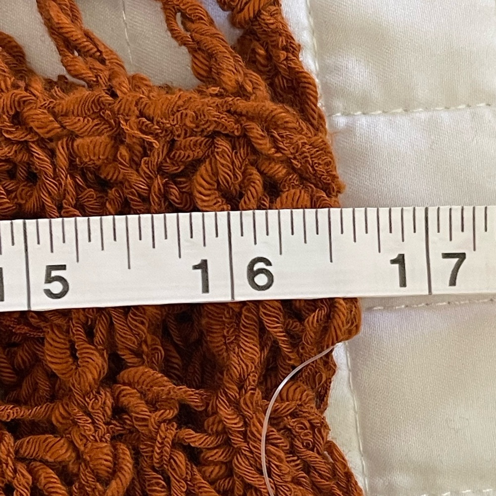 Free People Crotchet Top color Rust in size Small - Picture 10 of 11